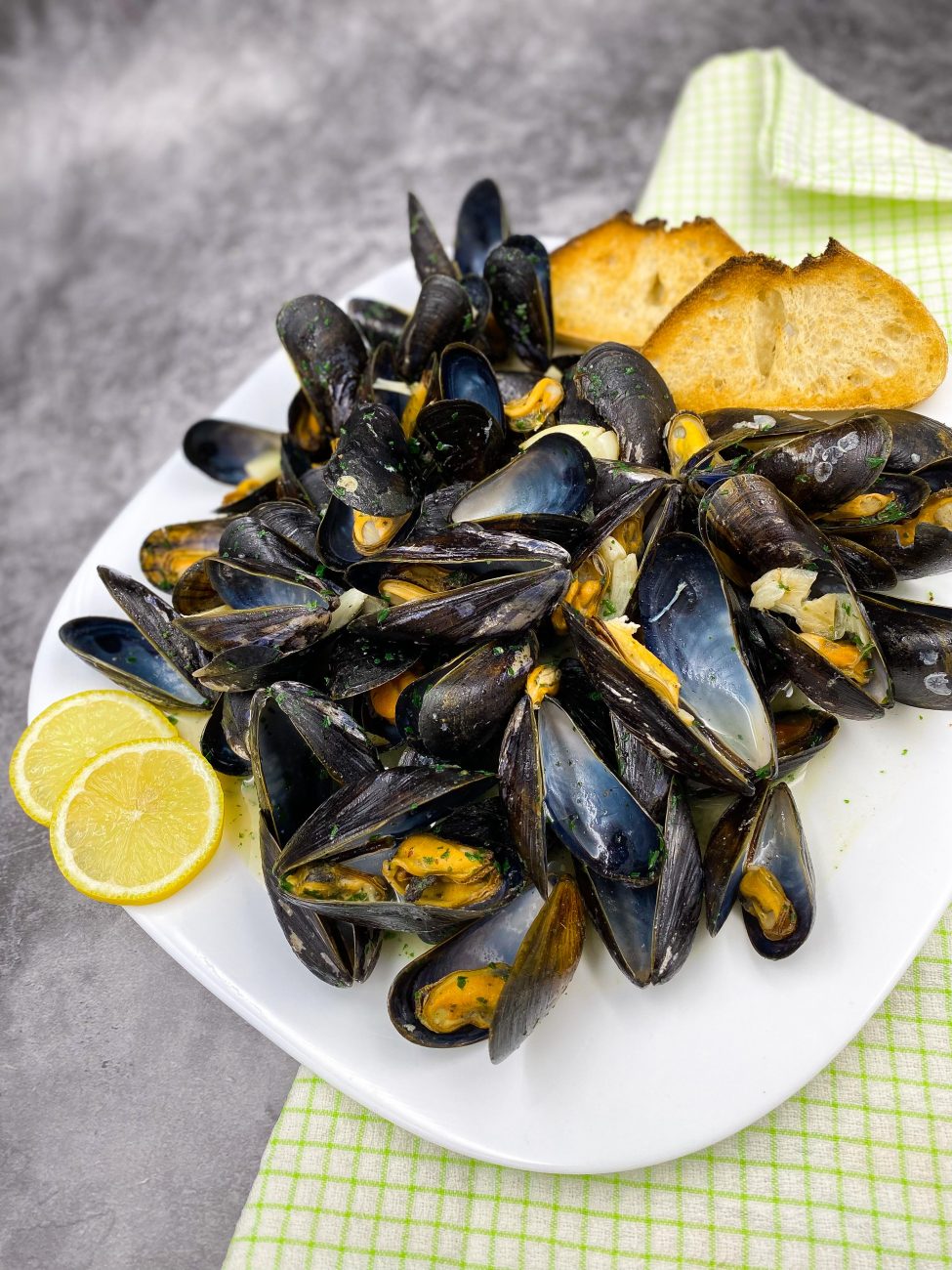 Midhje me vere te bardhe