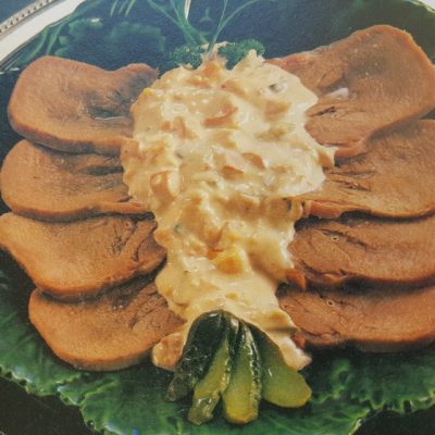 Gjuhë viçi me salcë majoneze