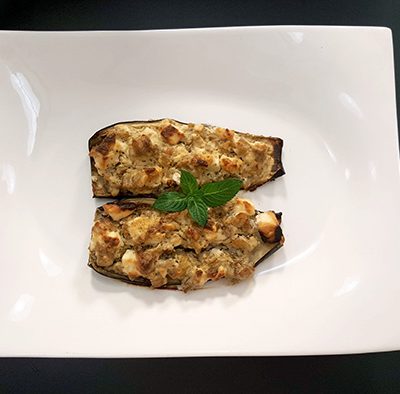 Patëllxhan të mbushur me djathë të bardhë Patëllxhan të mbushur me djathë të bardhë