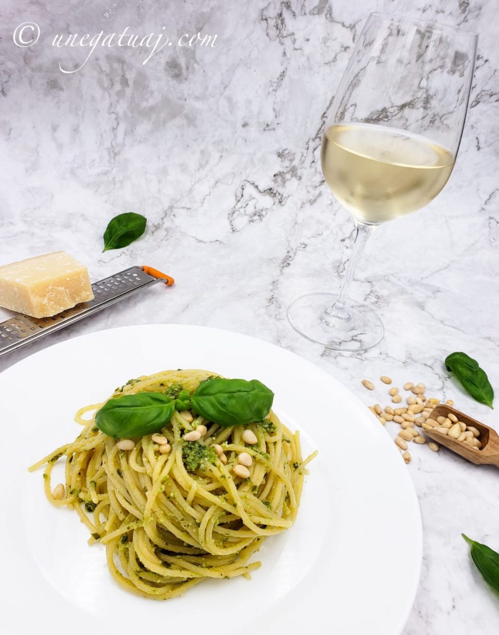 Makarona me pesto borziloku