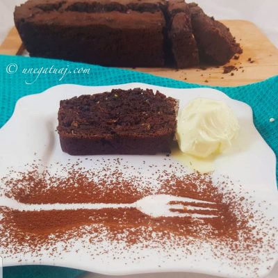 Kek me avokado dhe çokollatë të zezë Kek me avokado dhe çokollatë të zezë