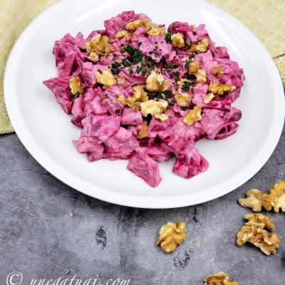 Sallatë me panxhar dhe kos Sallatë me panxhar dhe kos