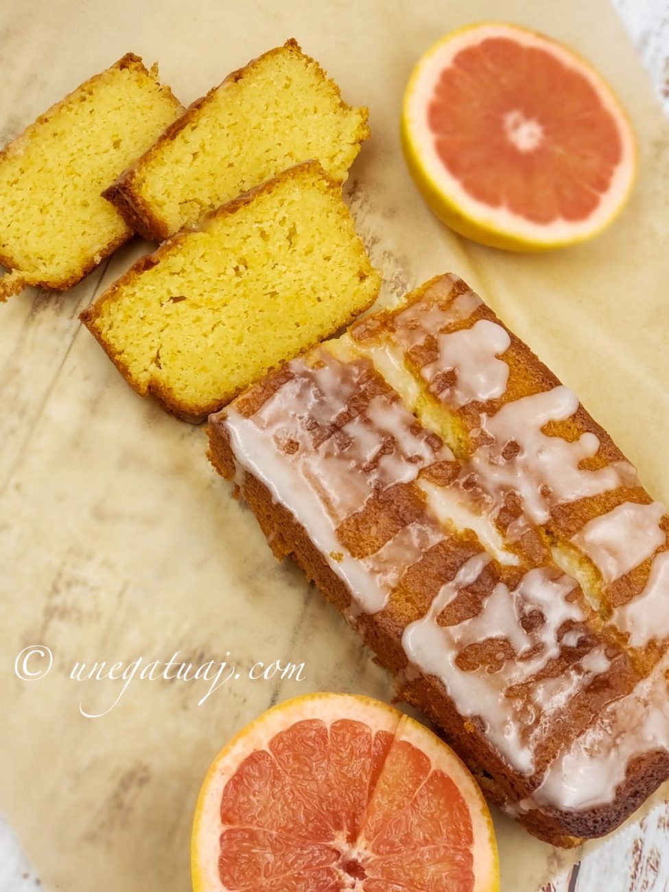 Kek me kos dhe grejpfrut