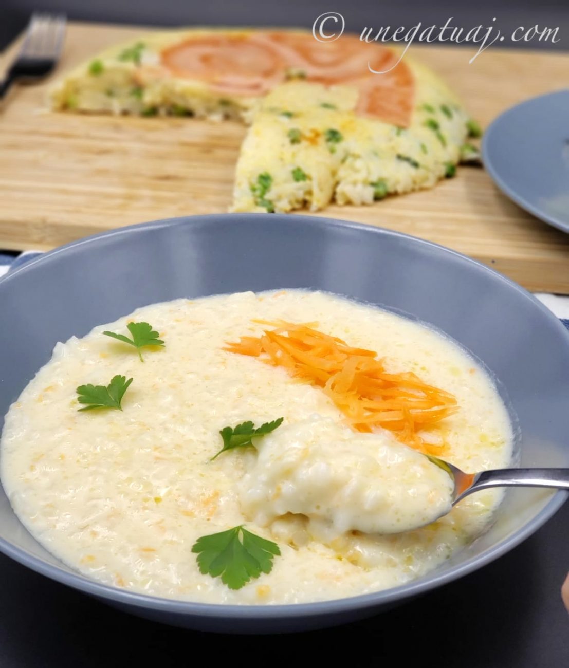 Supë kremoze me oriz, vezë dhe kos